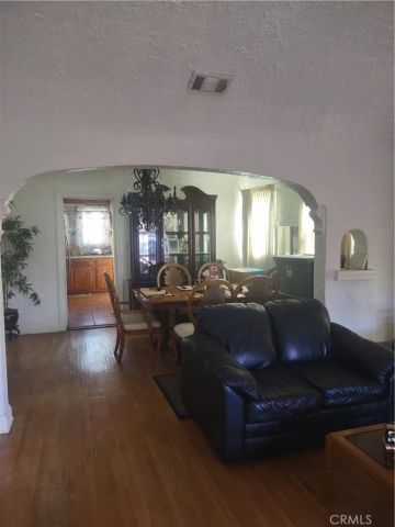 1449 W 81st Street, Los Angeles, CA 90047