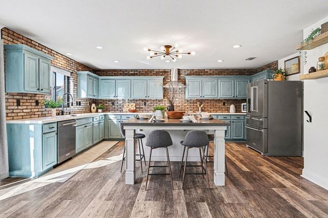 2013 Hedge Avenue, Brentwood, CA 94513