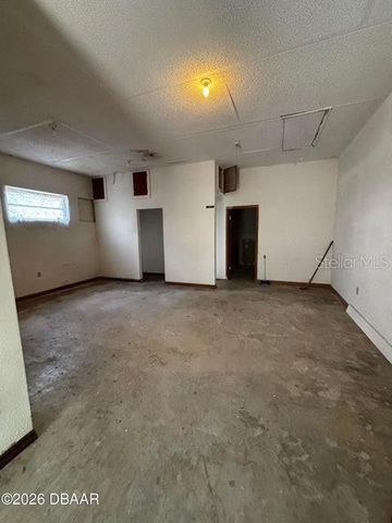 227 W VOORHIS AVENUE, Deland, FL 32720