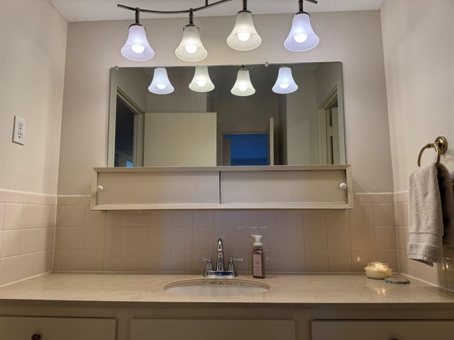 455 S Perkins Rd Apt 3, Memphis, TN 38117