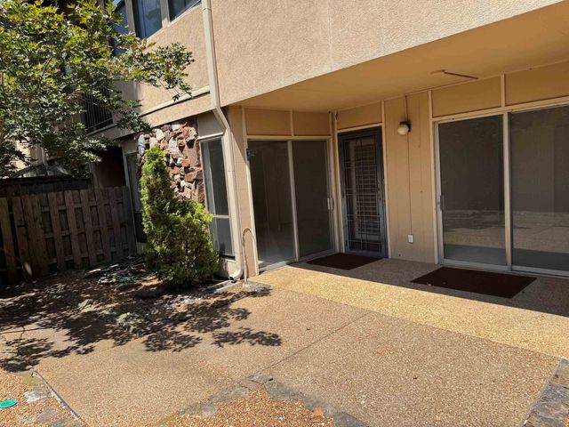 455 S Perkins Rd Apt 3, Memphis, TN 38117