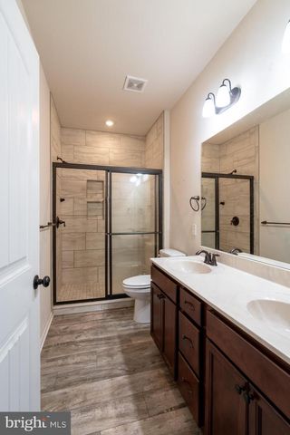 813 S CHURCH ST, Waynesboro, PA 17268