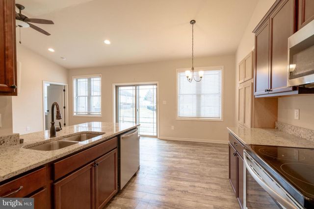 813 S CHURCH ST, Waynesboro, PA 17268