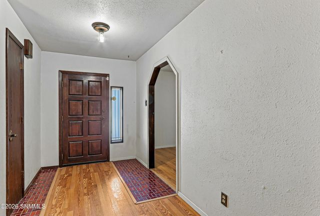 613 San Ysidro Road, Las Cruces, NM 88007