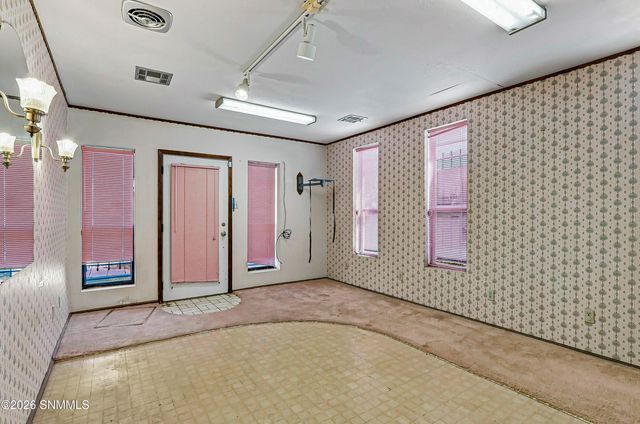 613 San Ysidro Road, Las Cruces, NM 88007