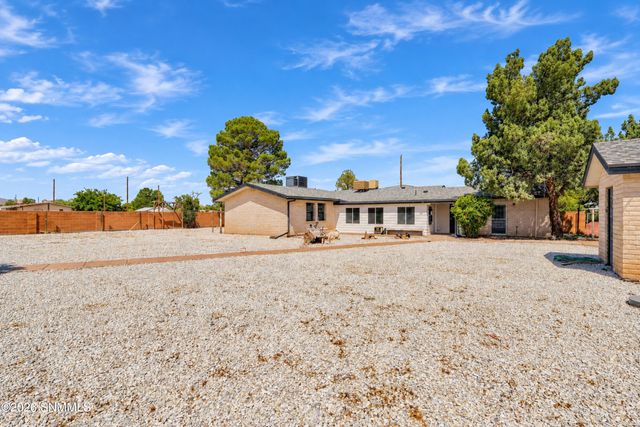 613 San Ysidro Road, Las Cruces, NM 88007