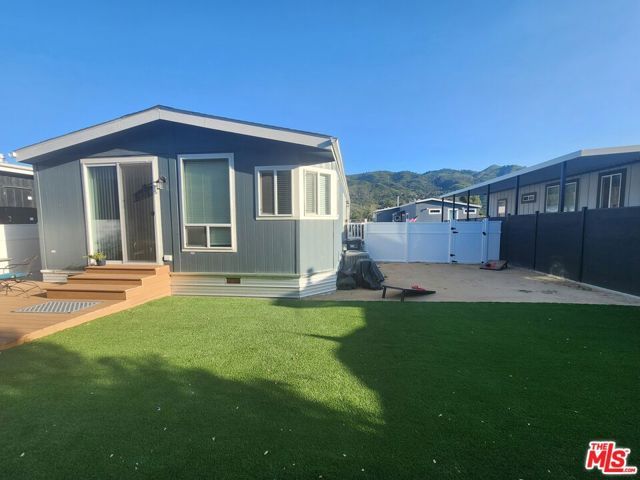 30473 Mulholland Highway 164, Agoura Hills, CA 91301