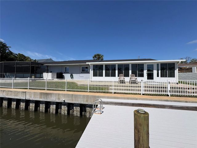 8434 BOXWOOD DRIVE, Tampa, FL 33615