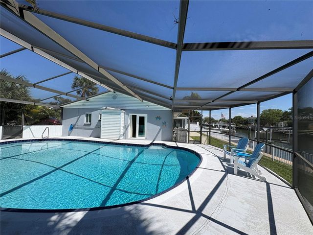 8434 BOXWOOD DRIVE, Tampa, FL 33615