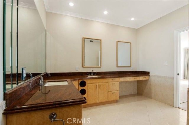 5310 Zelzah, Encino (los Angeles), CA 91316