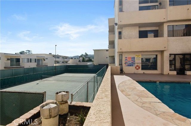 5310 Zelzah, Encino (los Angeles), CA 91316