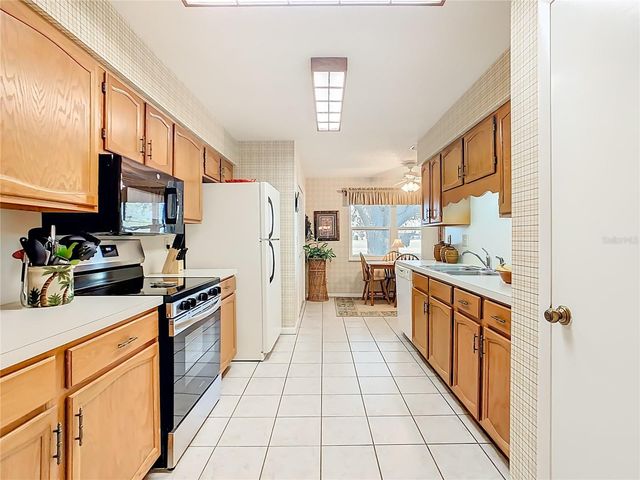 2813 WINGFOOT CT, Winter Haven, FL 33884