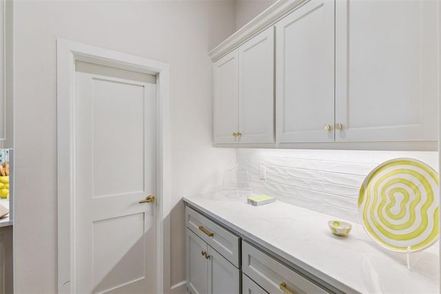 2932 Sandstone Ridge, Edmond, OK 73034