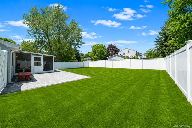 77 Masonic Avenue, Holtsville, NY 11742