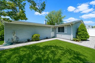 77 Masonic Avenue, Holtsville, NY 11742