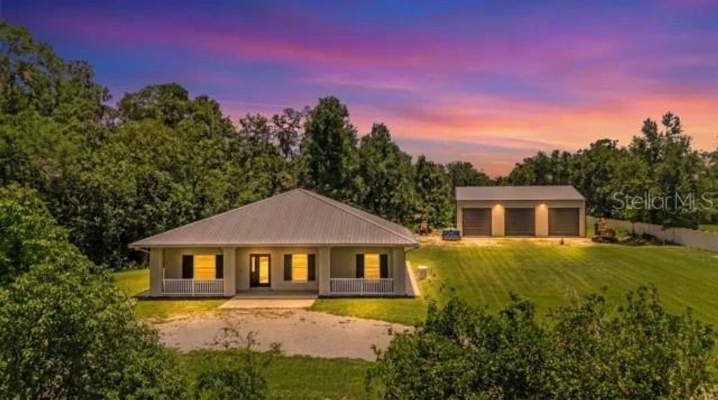 2287 N SPRING GARDEN AVENUE, Deland, FL 32720