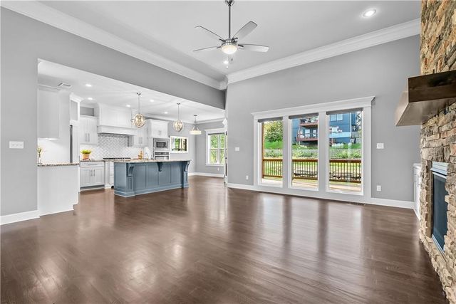 820 SE Cedrus Lane, Blue Springs, MO 64014