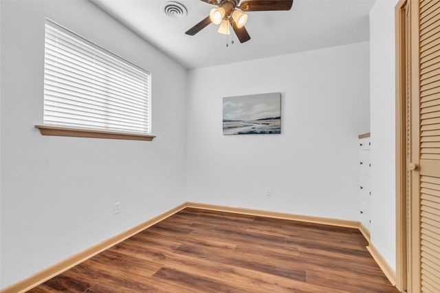 3411 Woodcrest Drive, Baytown, TX 77521