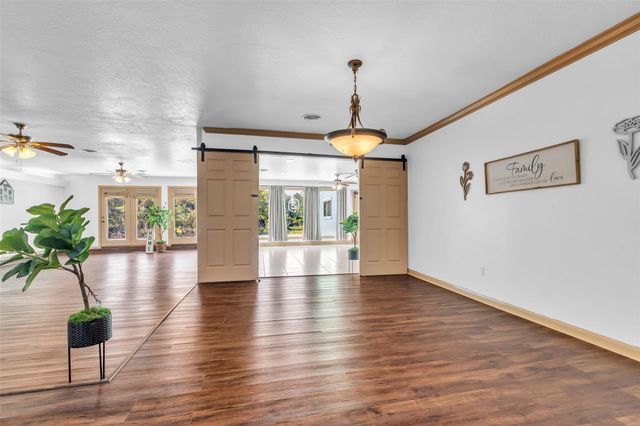 3411 Woodcrest Drive, Baytown, TX 77521