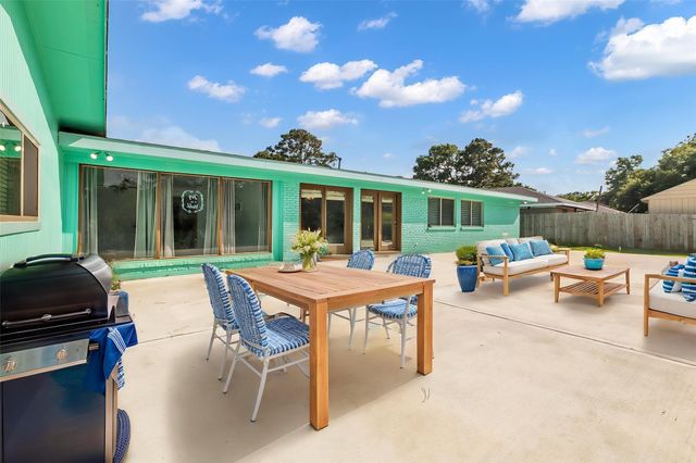 3411 Woodcrest Drive, Baytown, TX 77521