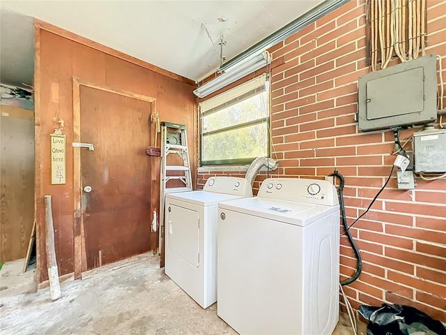 7802 MIZELL STREET, Coleman, FL 33521