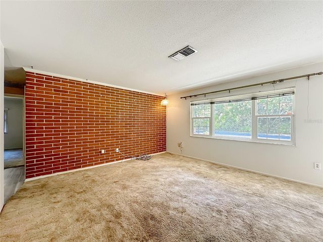 7802 MIZELL STREET, Coleman, FL 33521