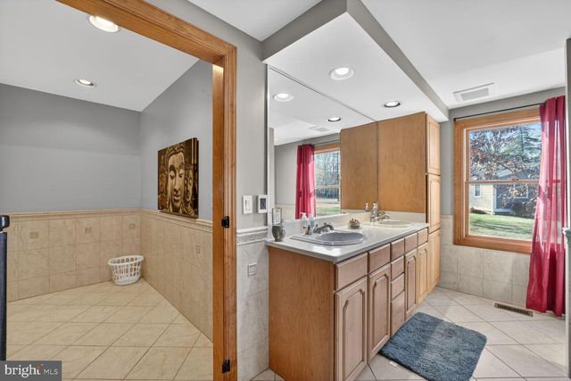 1161 STEAMBOAT RD, Shady Side, MD 20764