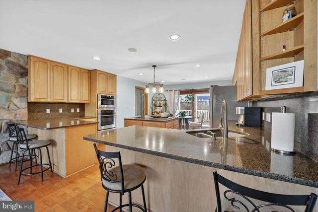 1161 STEAMBOAT RD, Shady Side, MD 20764