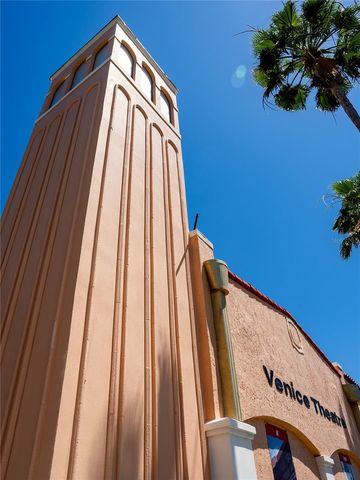 337 CIPRIANI WAY, North Venice, FL 34275