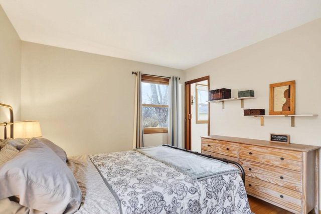 209 Midvale Drive, Marshall, WI 53559