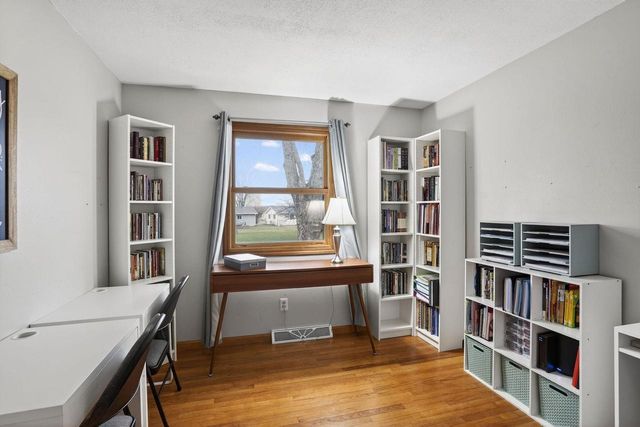 209 Midvale Drive, Marshall, WI 53559