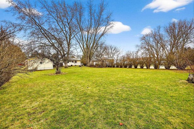 209 Midvale Drive, Marshall, WI 53559