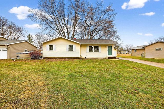 209 Midvale Drive, Marshall, WI 53559