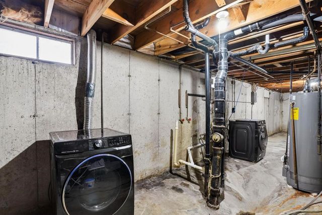 209 Midvale Drive, Marshall, WI 53559