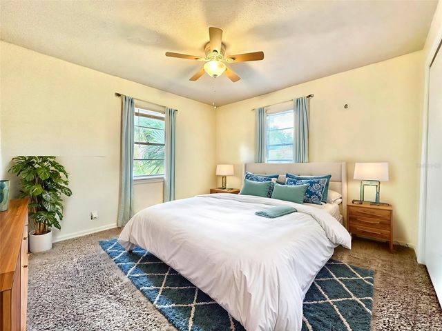 916 W WISCONSIN AVENUE, Deland, FL 32720