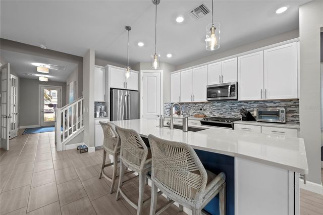 12217 CRANSTON WAY, Bradenton, FL 34211