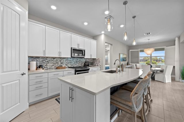 12217 CRANSTON WAY, Bradenton, FL 34211