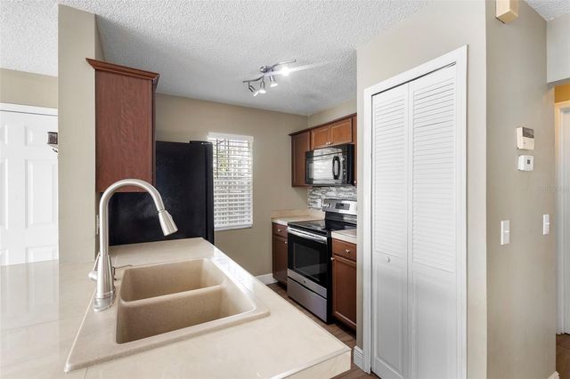 942 BAKEWELL COURT 102, Lake Mary, FL 32746