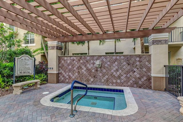 1805 N Flagler Drive 115, West Palm Beach, FL 33407