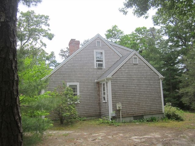 18 Sturbridge Dr, Orleans, MA 02653