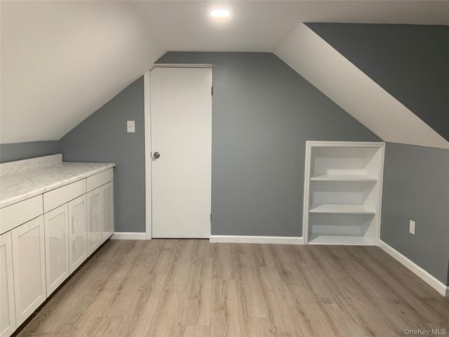 233 S 15th Street, Lindenhurst, NY 11757