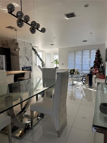 10361 NW 64th Ter, Doral, FL 33178