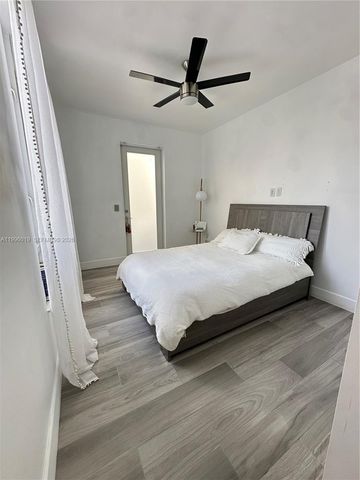 10361 NW 64th Ter, Doral, FL 33178