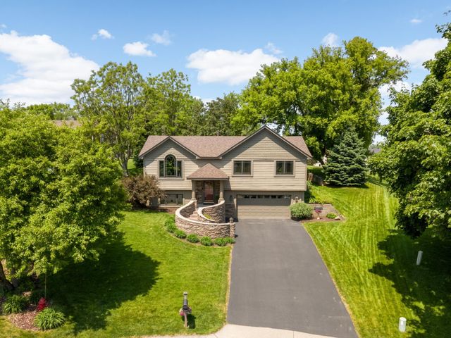 1255 Doe Circle, White Bear Lake, MN 55110