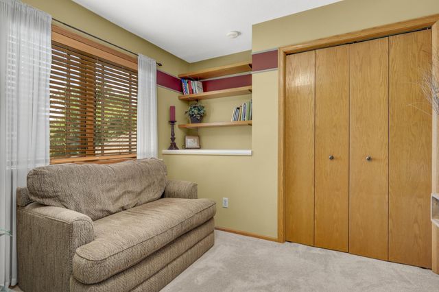 1255 Doe Circle, White Bear Lake, MN 55110