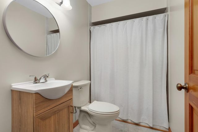 1255 Doe Circle, White Bear Lake, MN 55110