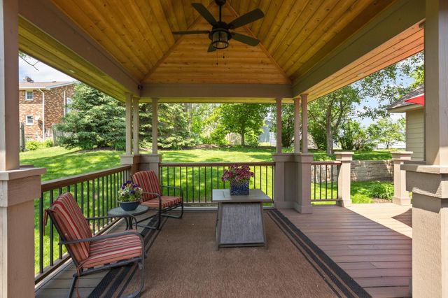 1255 Doe Circle, White Bear Lake, MN 55110