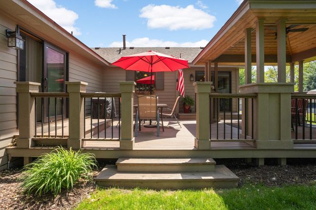 1255 Doe Circle, White Bear Lake, MN 55110