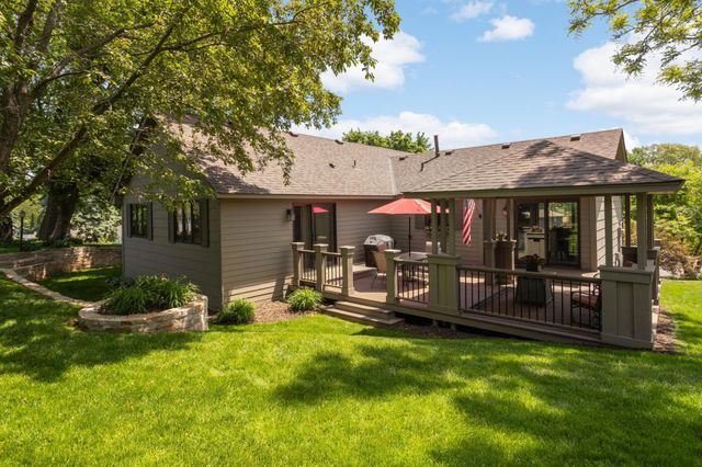 1255 Doe Circle, White Bear Lake, MN 55110