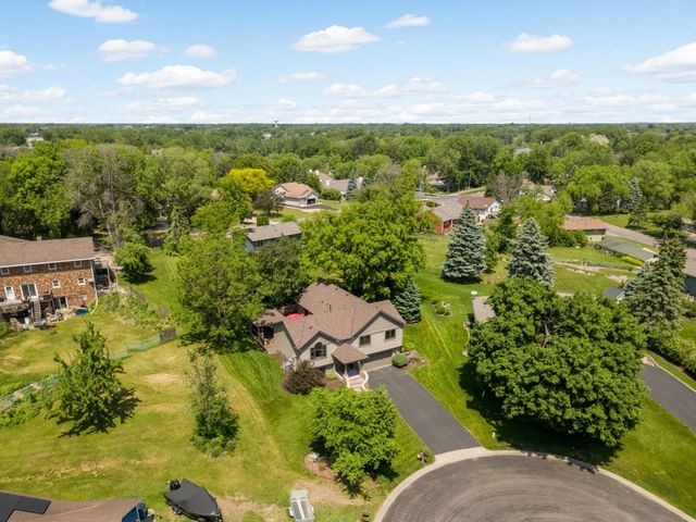 1255 Doe Circle, White Bear Lake, MN 55110